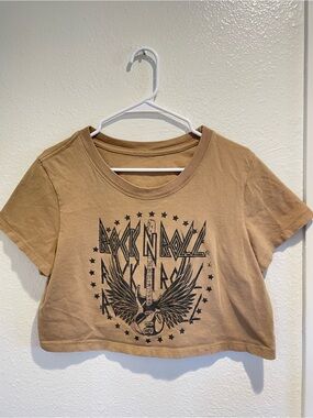 🤘Vintage Style Rock & Roll Graphic Baby Tee Cropped Tan M🖤